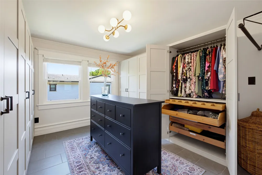 4738 Victor Street Dallas, TX 75246