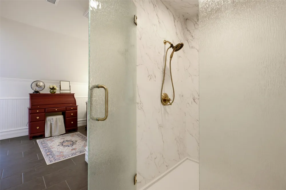 4738 Victor Street Dallas, TX 75246