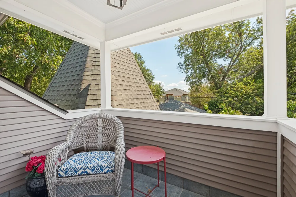 4738 Victor Street Dallas, TX 75246