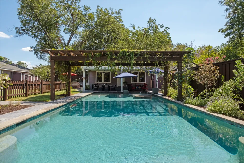 4738 Victor Street Dallas, TX 75246