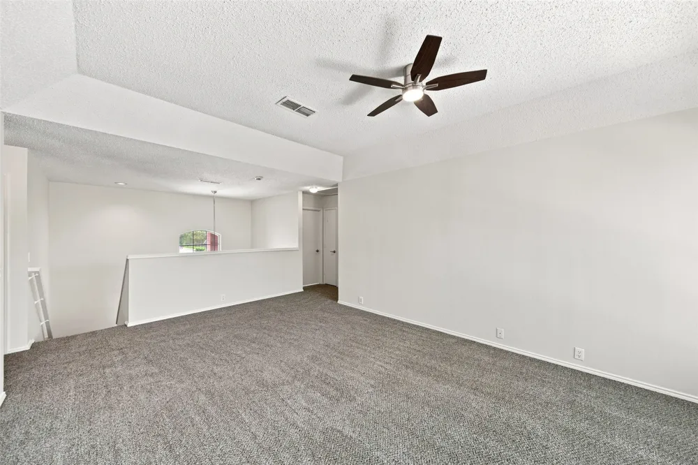 337 Bluewood Lane Lake Dallas, TX 75065