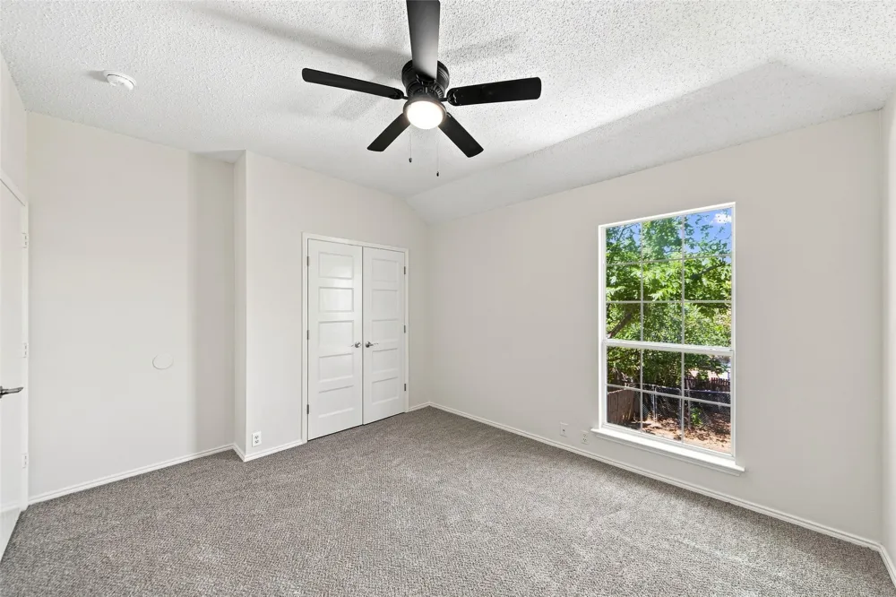 337 Bluewood Lane Lake Dallas, TX 75065