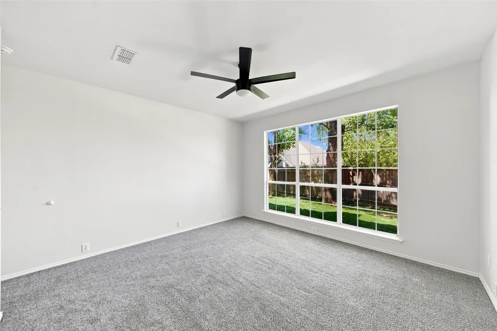 337 Bluewood Lane Lake Dallas, TX 75065