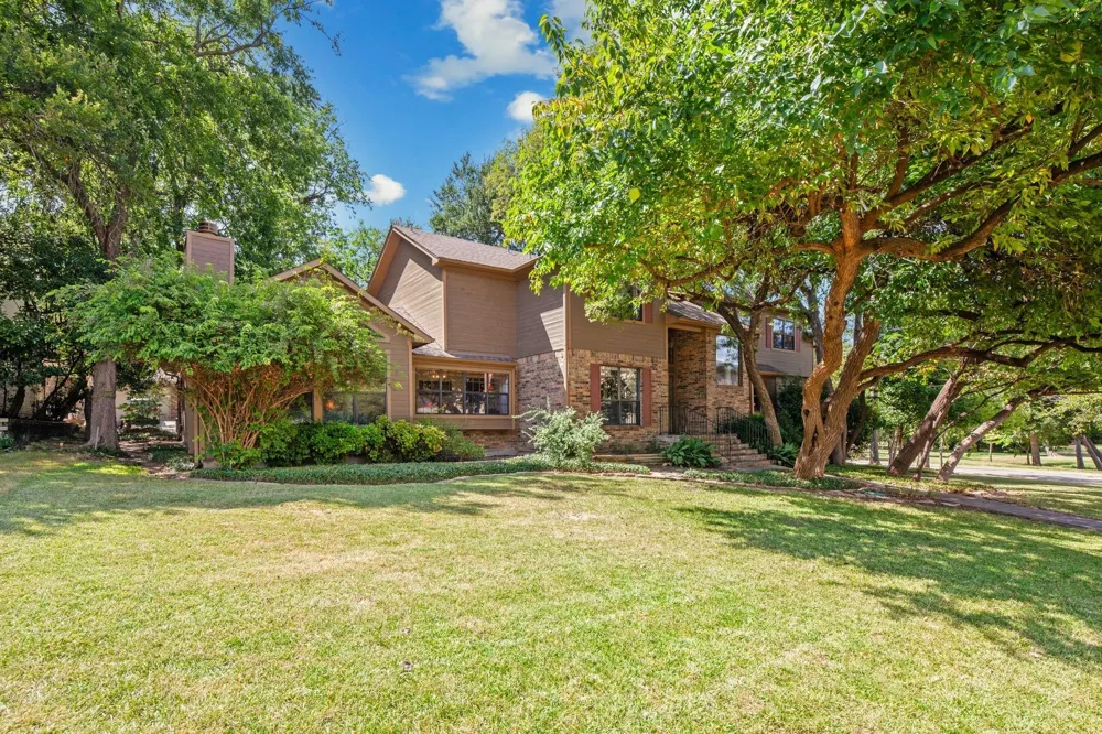601 Carriage Trail Rockwall, TX 75087