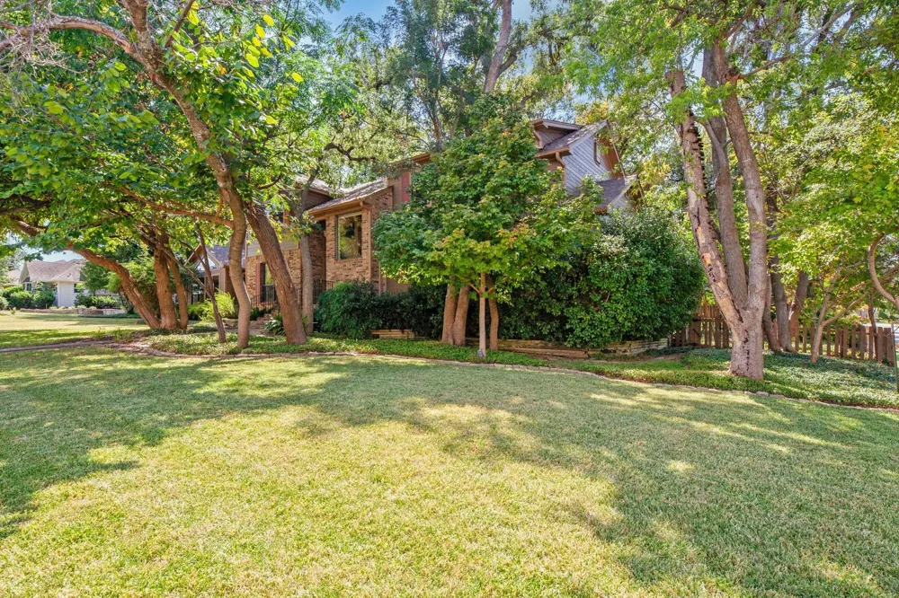 601 Carriage Trail Rockwall, TX 75087