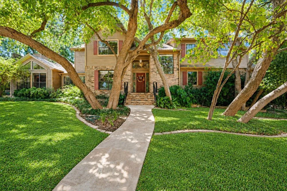 601 Carriage Trail Rockwall, TX 75087