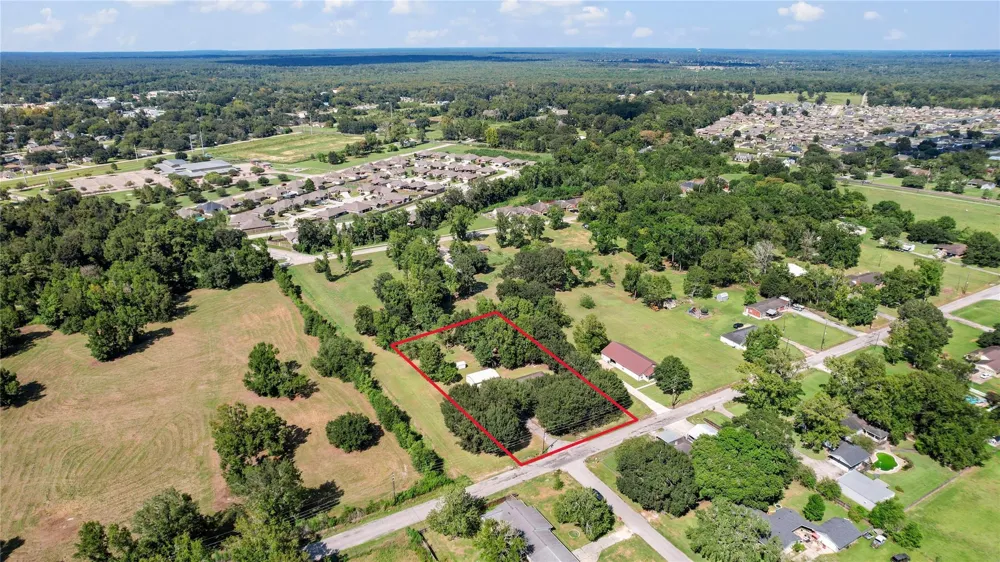 330 Brown Road Dayton, TX 77535