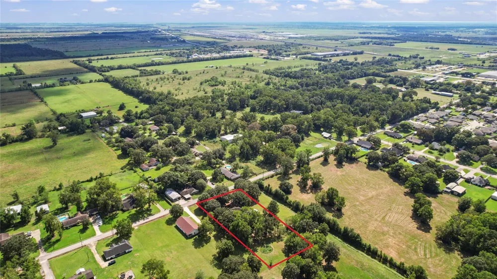 330 Brown Road Dayton, TX 77535