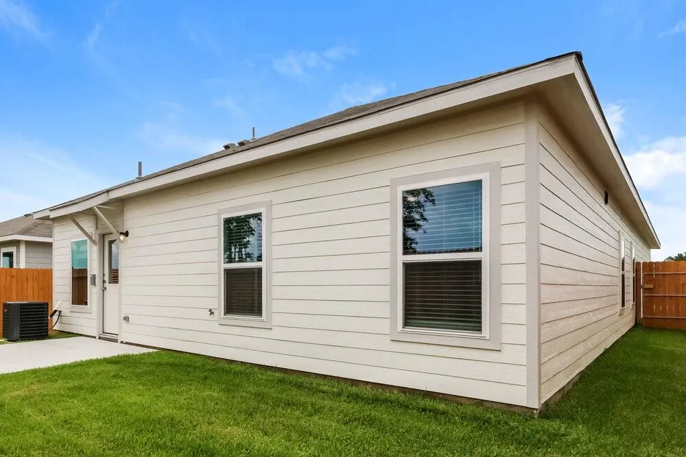 15648 Plum Brook Drive Conroe, TX 77303