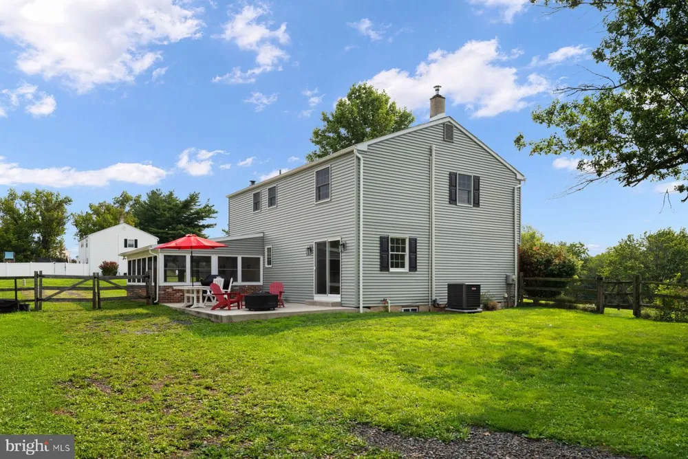 1908 RAMPART LANE Lansdale, PA 19446