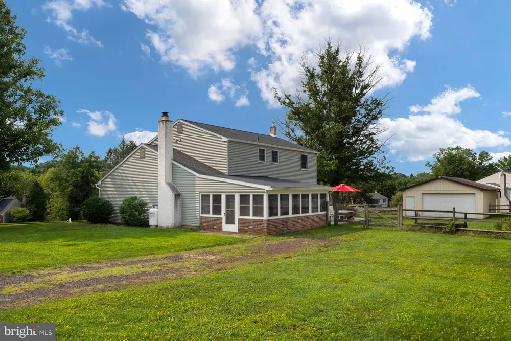 1908 RAMPART LANE Lansdale, PA 19446