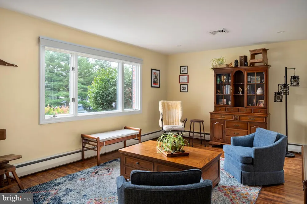 1908 RAMPART LANE Lansdale, PA 19446
