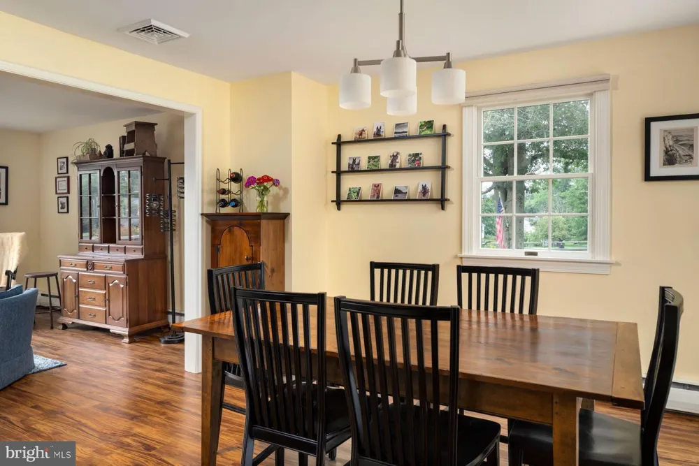 1908 RAMPART LANE Lansdale, PA 19446