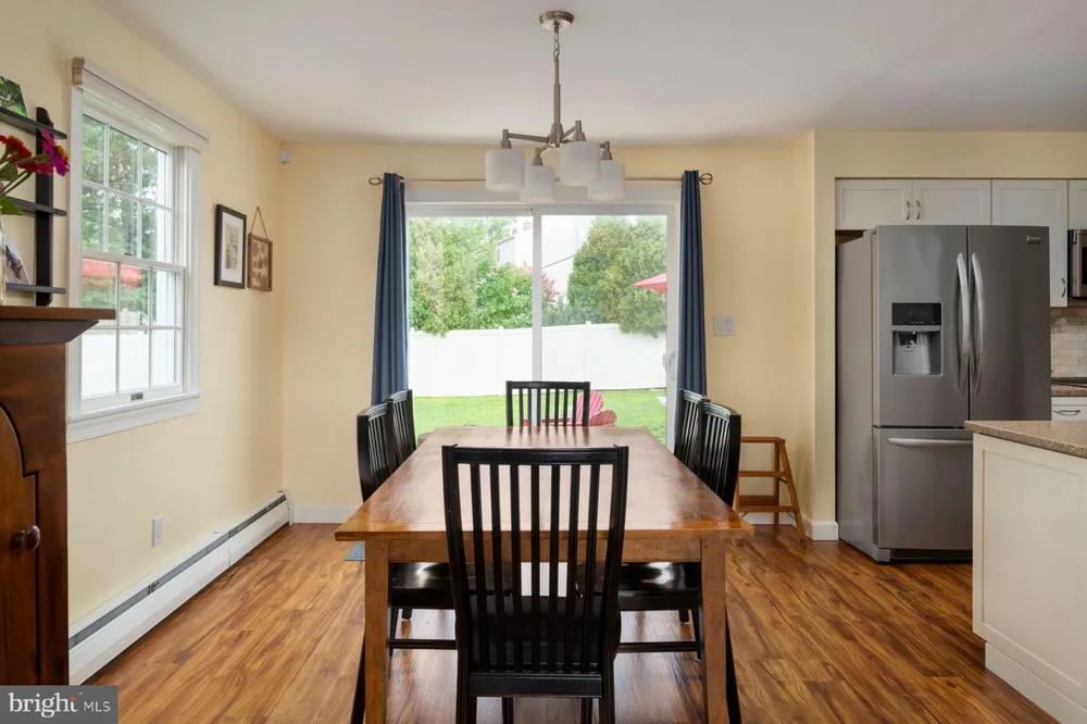 1908 RAMPART LANE Lansdale, PA 19446