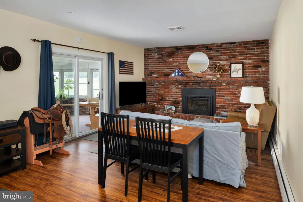 1908 RAMPART LANE Lansdale, PA 19446