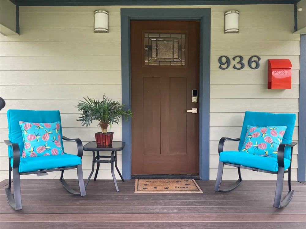 936 Jean Street Grapevine, TX 76051