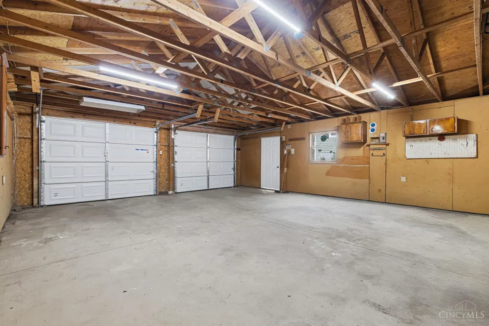 892 Happy Lane Miami, OH 45150