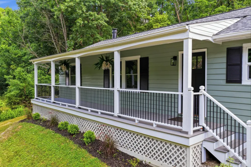 892 Happy Lane Miami, OH 45150