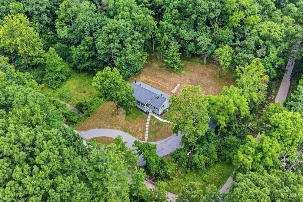 892 Happy Lane Miami, OH 45150