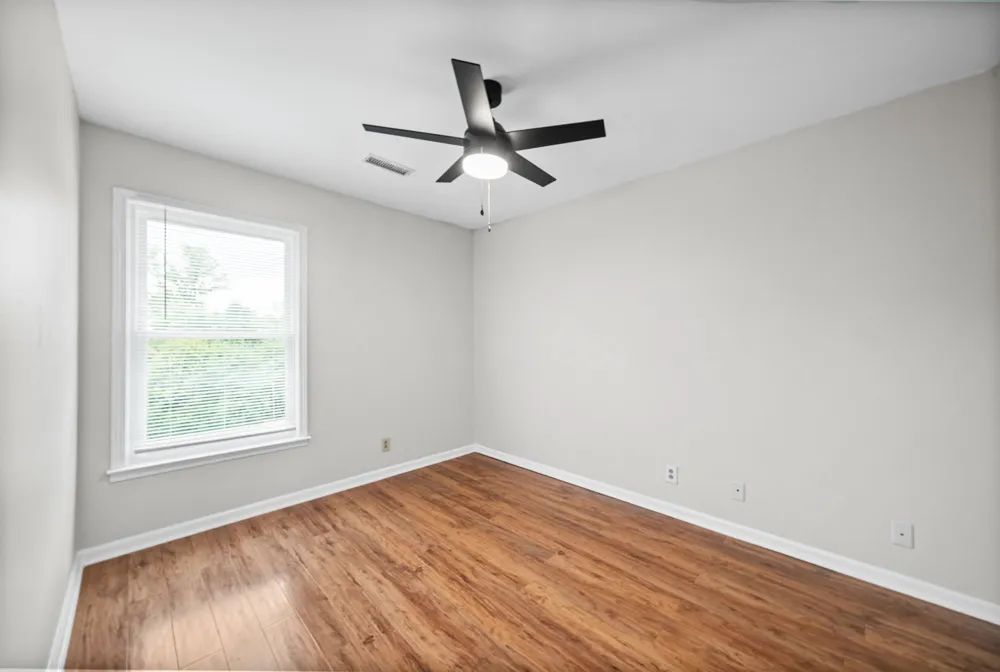 2166 Bauling Ln Clarksville, TN 37040