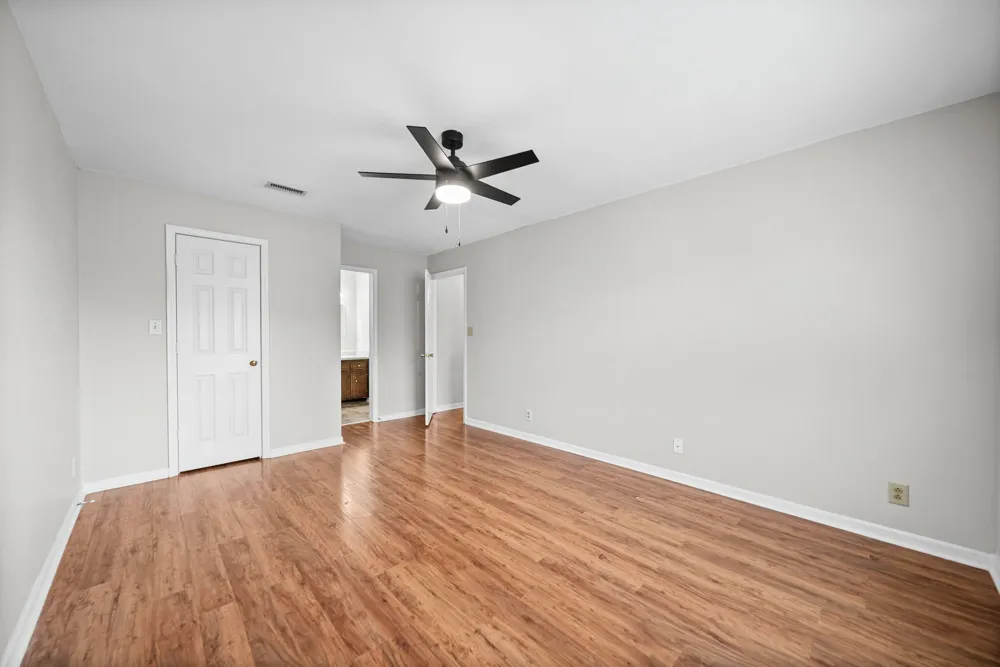 2166 Bauling Ln Clarksville, TN 37040
