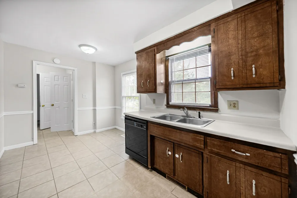 2166 Bauling Ln Clarksville, TN 37040