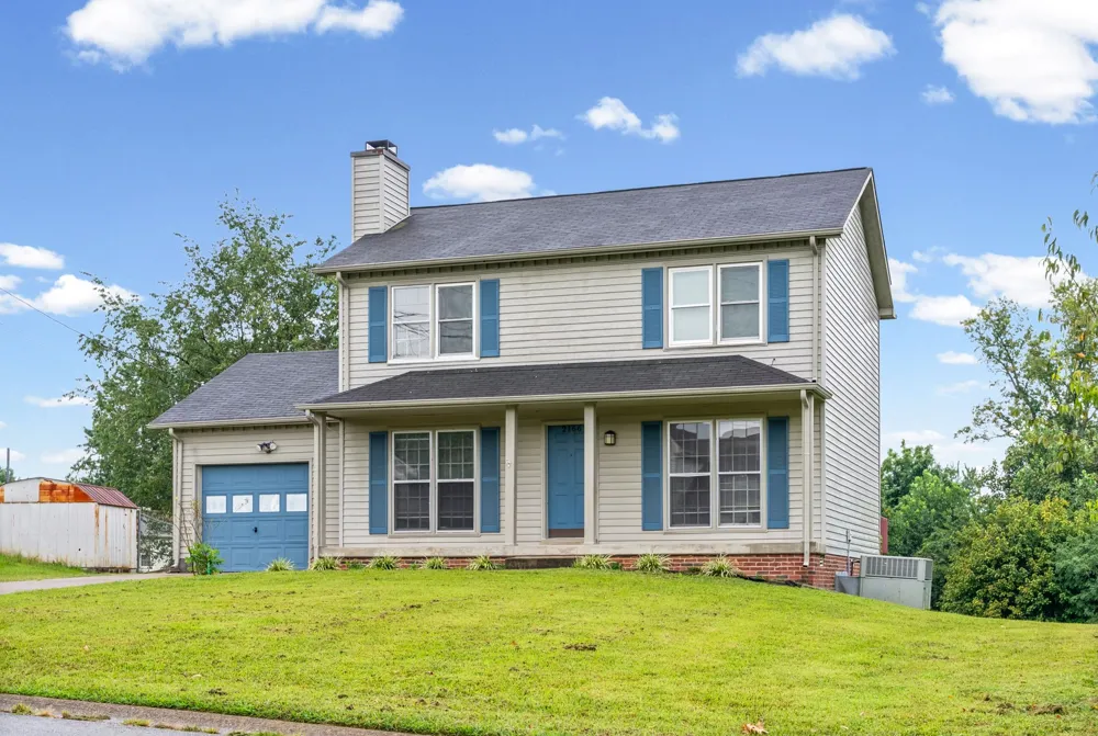 2166 Bauling Ln Clarksville, TN 37040