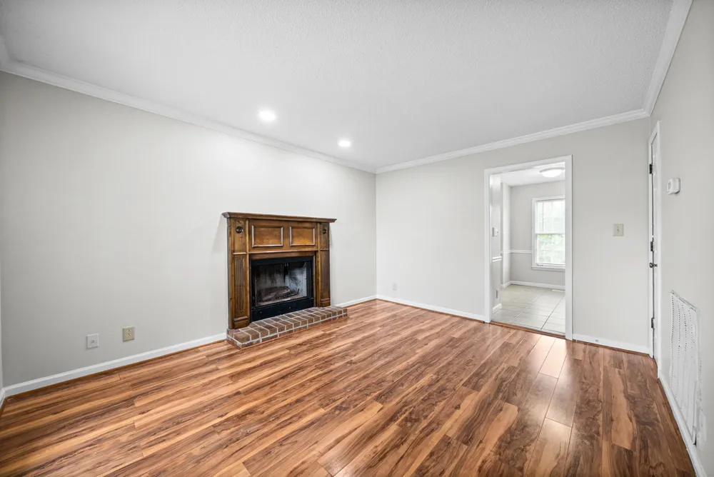 2166 Bauling Ln Clarksville, TN 37040