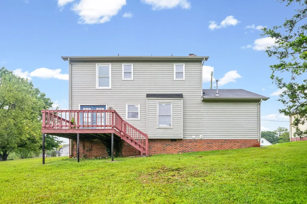 2166 Bauling Ln Clarksville, TN 37040