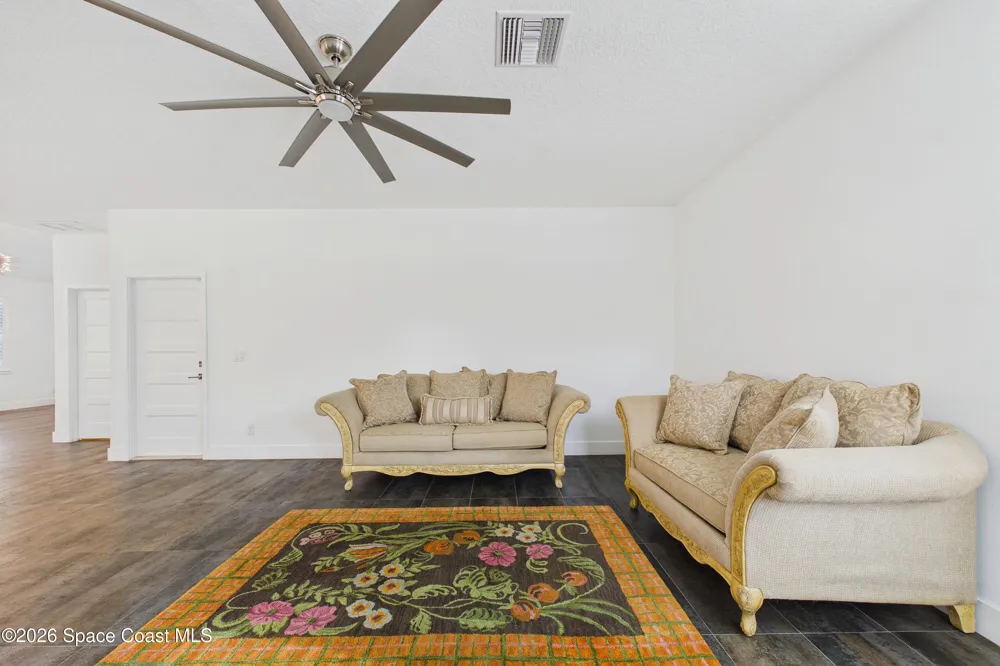 2094 Hyde Parkway Melbourne, FL 32901