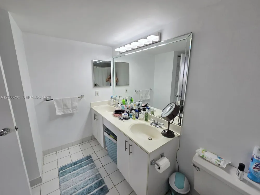 3300 NE 191st St #1202 Aventura, FL 33180