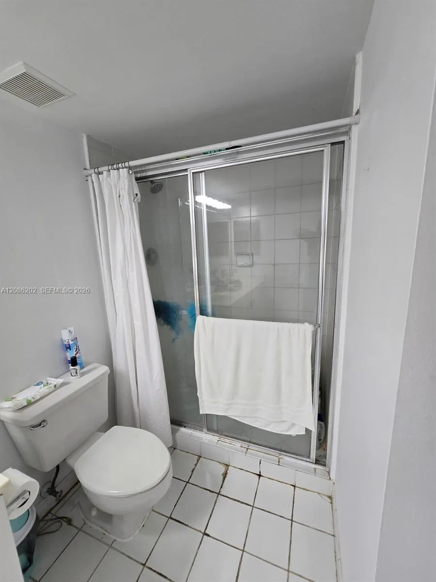 3300 NE 191st St #1202 Aventura, FL 33180