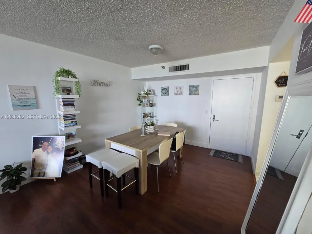 3300 NE 191st St #1202 Aventura, FL 33180