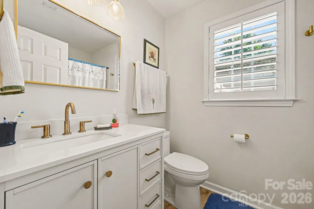 219 Edinburgh Court Mount Holly, NC 28120