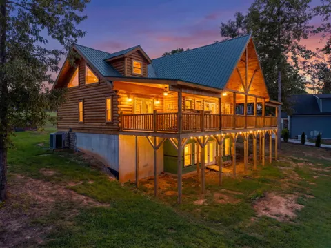 93 Valley View Court