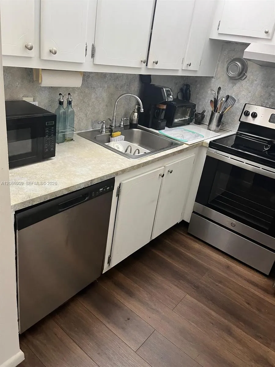 159 Ventnor J #159 Deerfield Beach, FL 33442