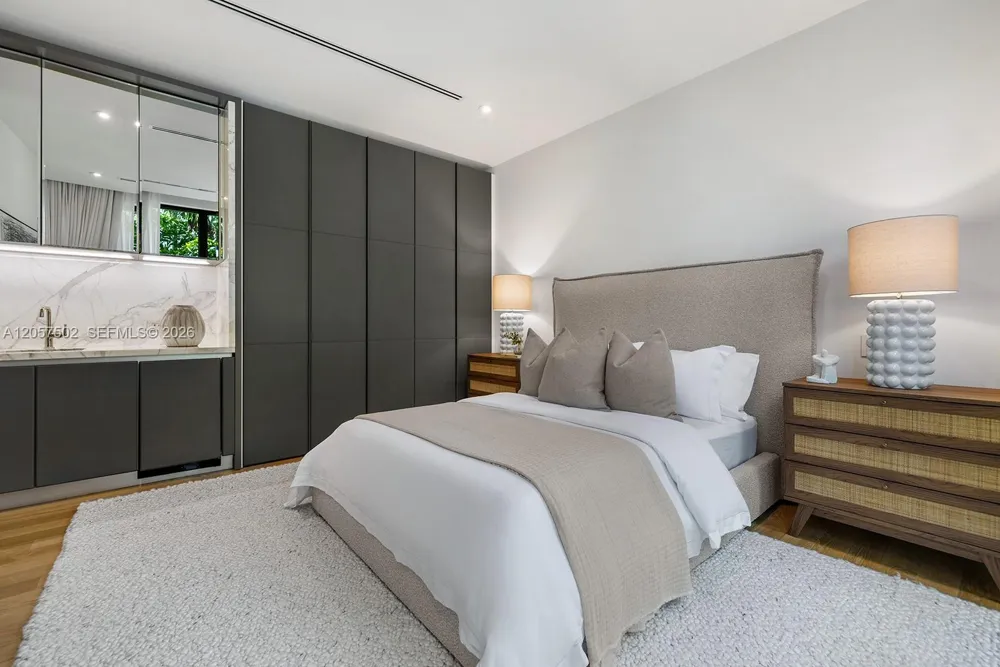 503 E Dilido Dr Miami Beach, FL 33139