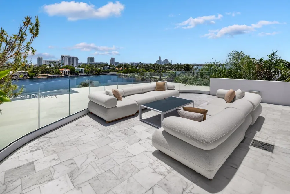 503 E Dilido Dr Miami Beach, FL 33139