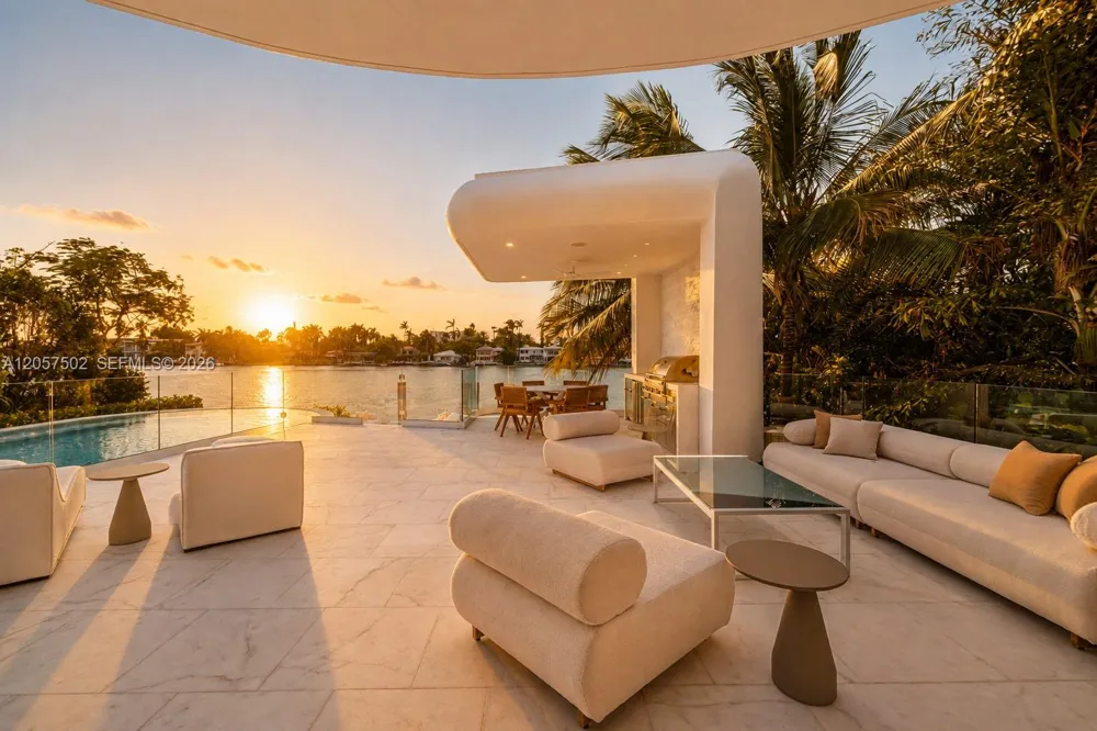 503 E Dilido Dr Miami Beach, FL 33139