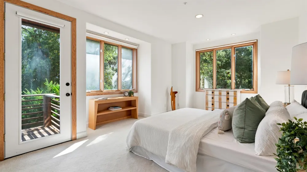 90 Dover Road Inverness, CA 94937