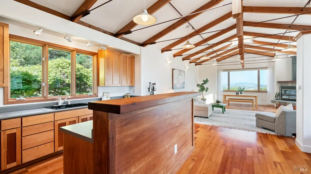 90 Dover Road Inverness, CA 94937