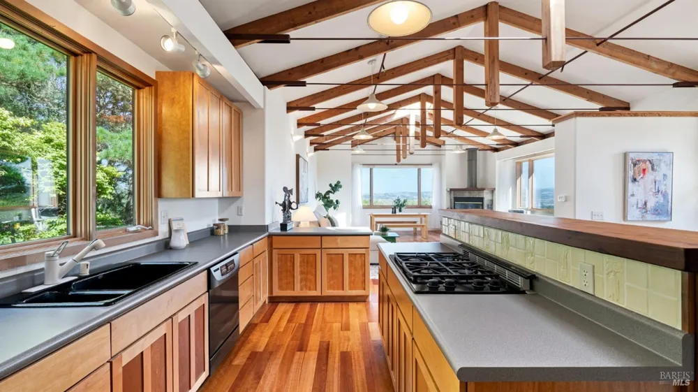 90 Dover Road Inverness, CA 94937
