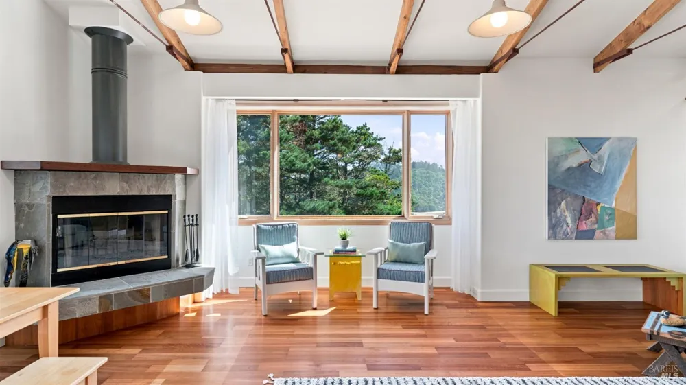 90 Dover Road Inverness, CA 94937