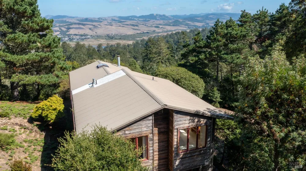 90 Dover Road Inverness, CA 94937