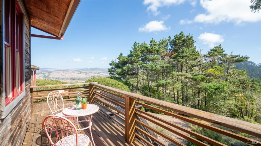 90 Dover Road Inverness, CA 94937