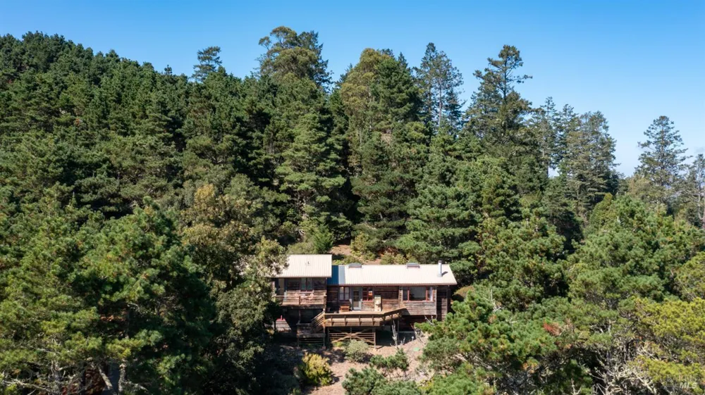 90 Dover Road Inverness, CA 94937