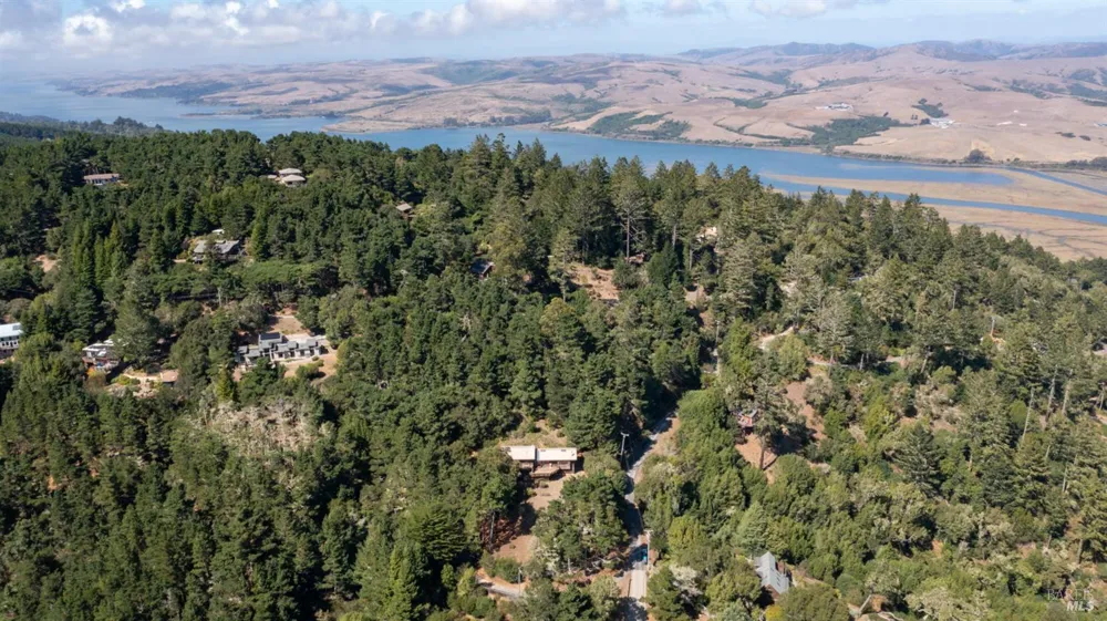 90 Dover Road Inverness, CA 94937