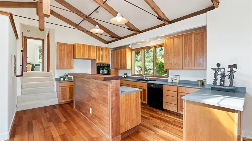 90 Dover Road Inverness, CA 94937