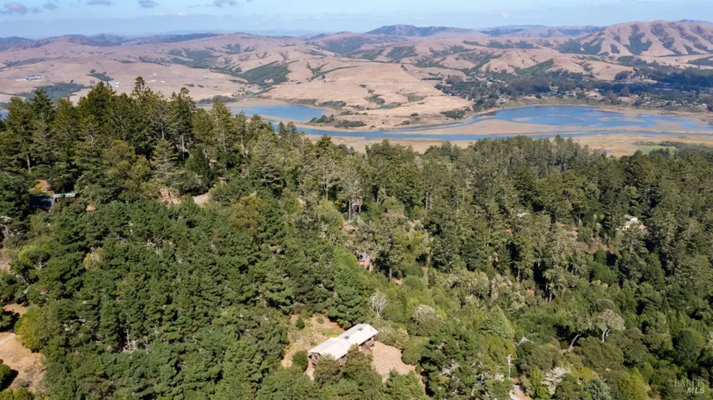 90 Dover Road Inverness, CA 94937