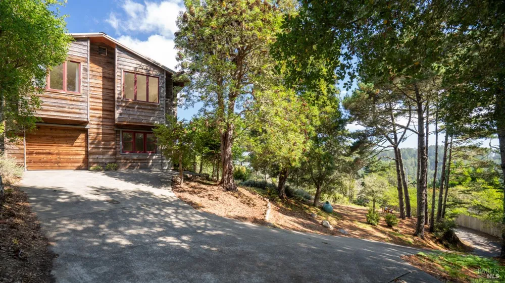 90 Dover Road Inverness, CA 94937